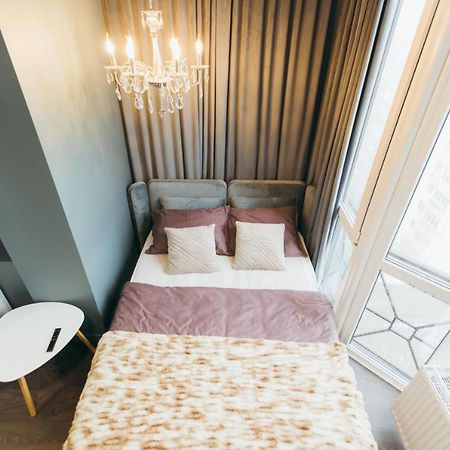 Atlant Luxury Apartments On Golovna Навпроти Тц Депот, Безконтактне Заселення Чернівці Екстер'єр фото