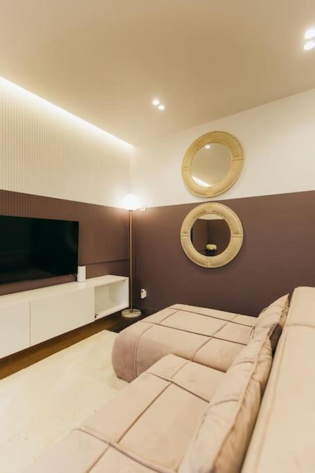 Atlant Luxury Apartments On Golovna Навпроти Тц Депот, Безконтактне Заселення Чернівці Екстер'єр фото