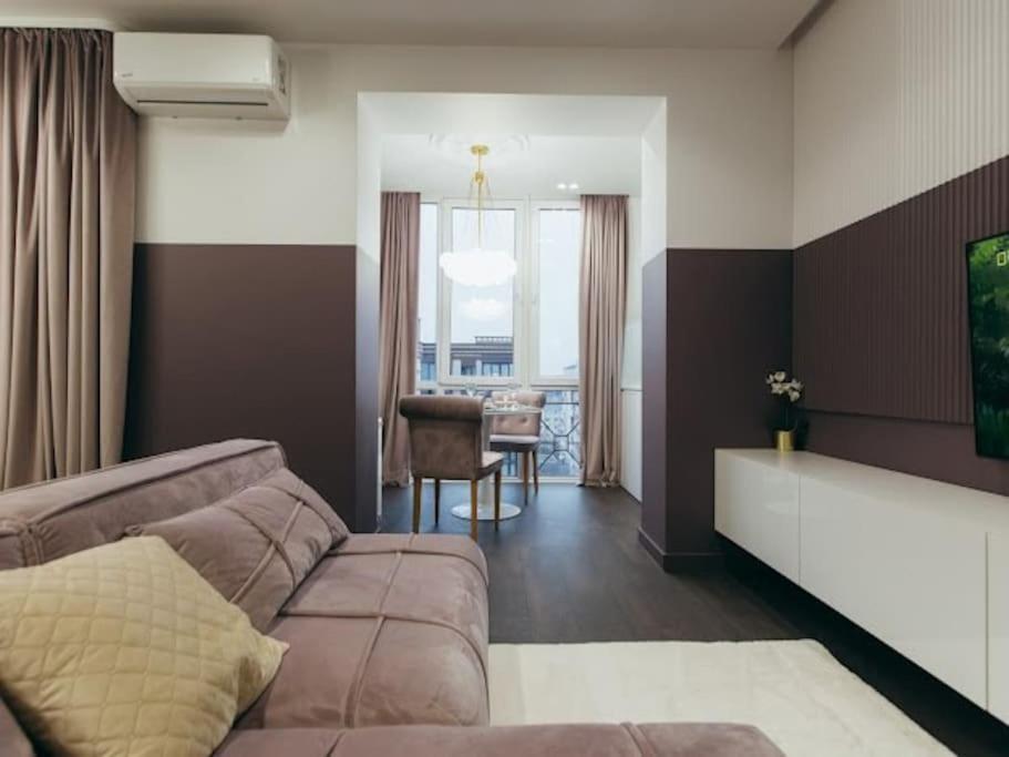 Atlant Luxury Apartments On Golovna Навпроти Тц Депот, Безконтактне Заселення Чернівці Екстер'єр фото